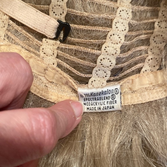 Woman’s Blonde Wig - Picture 5 of 5